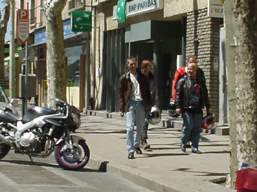 enmoABbDL0D01052005223334.jpg